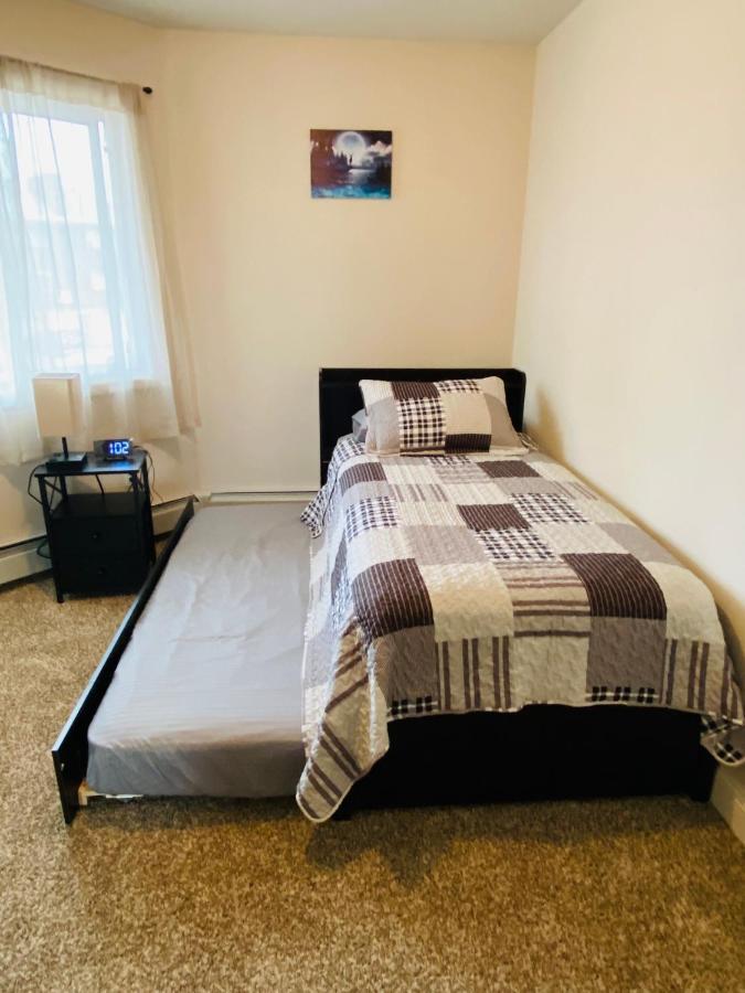 Beautiful 2 Bedroom 1 Bath Apartment With Private Garage Anchorage Ngoại thất bức ảnh